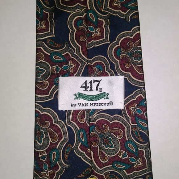 Pure Silk Van Heusen Tie - Picture 4 of 8